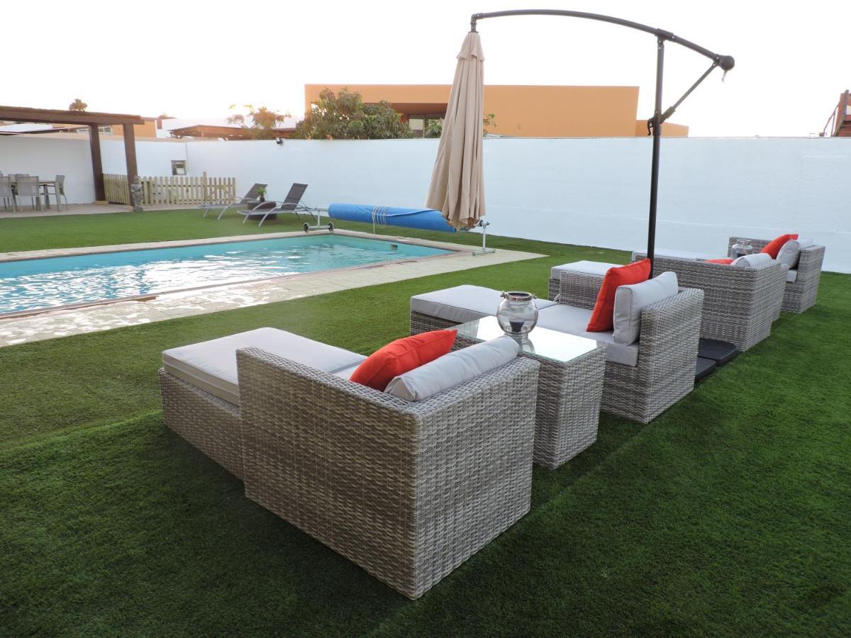 Villa Ventura. Espectacular. Piscina Climatizada. *