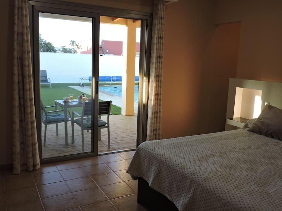 Ventura - Piscina Climatizada & Aire Acondicionado Villa *
