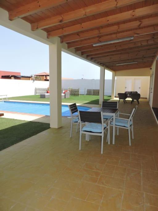 Ventura - Piscina Climatizada & Aire Acondicionado *