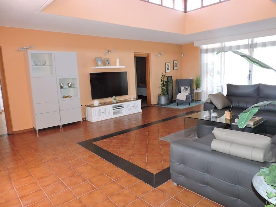 Ventura - Piscina Climatizada & Aire Acondicionado Villa Caleta De Fuste